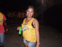 Oktober 10 Anos